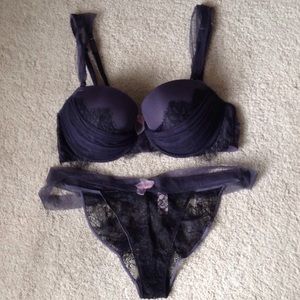 Victoria secret 36 D and large Dream Angels set